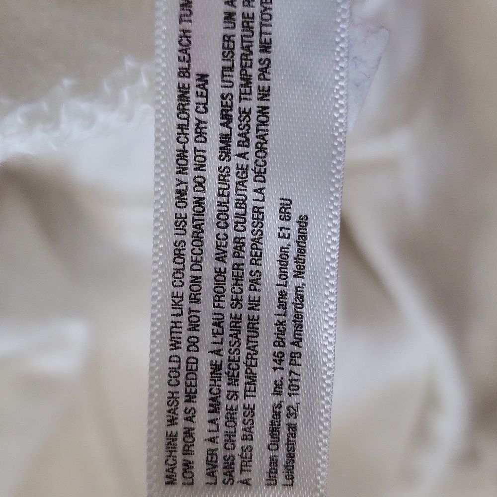 WILL BE GONE SOON) NWOT) "All Stars Solid Shorts In White - Picture 15 of 16